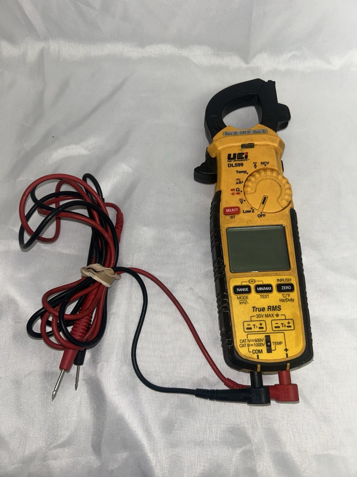 UEI DL599 True RMS Clamp Meter