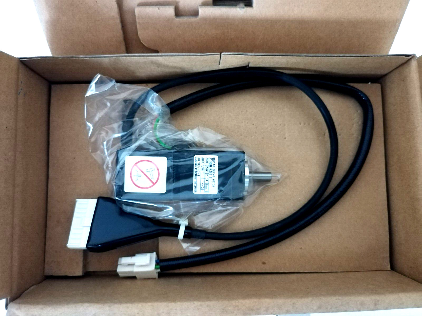 YASKAWA ELECTRIC SGMM-A2C313 AC SERVO MOTOR