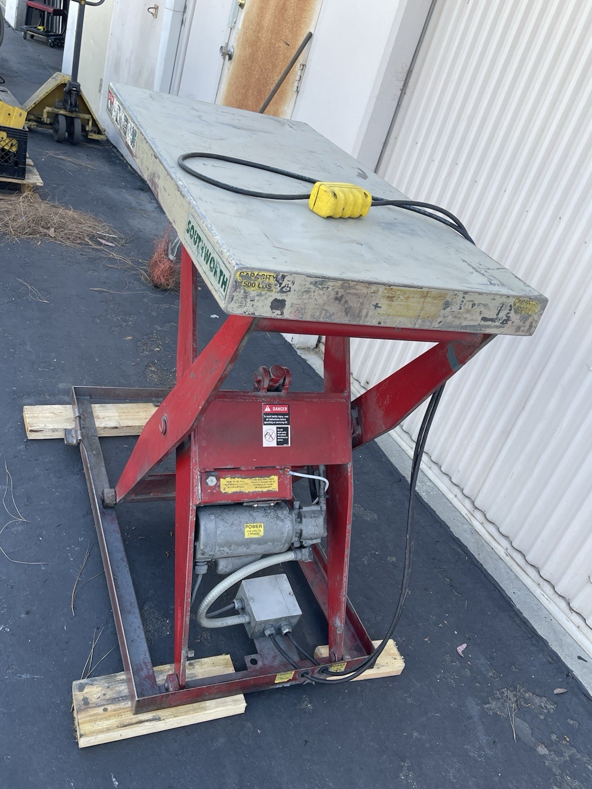48″x 24″ Scissor Hydraulic Lift Table 6~42″ Lift Southworth 1500 Lbs. 115V(26A3)