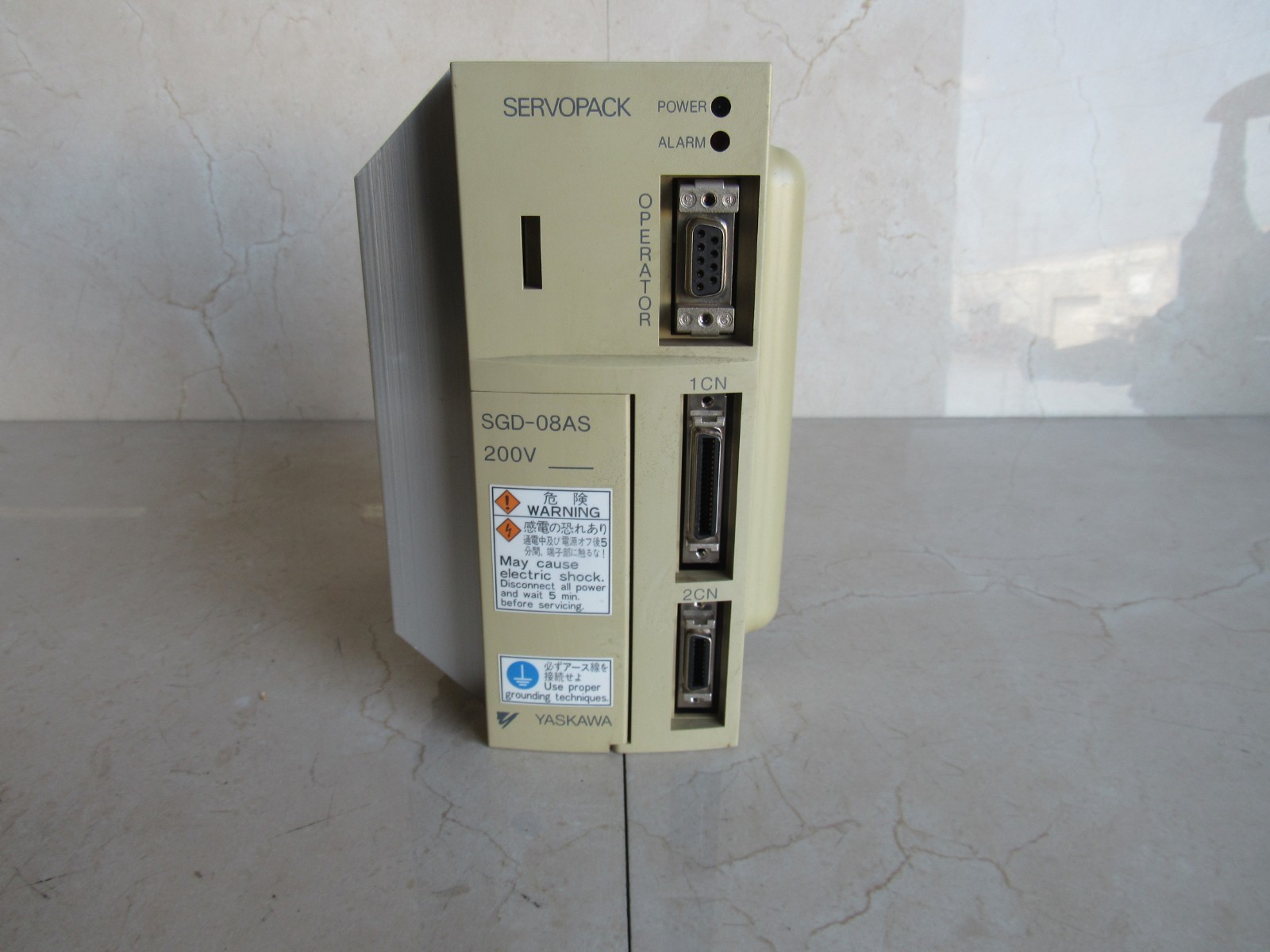 Yasnac Yaskawa Servopack SGD-08AS 200V Lot #3946 Listed by Greg