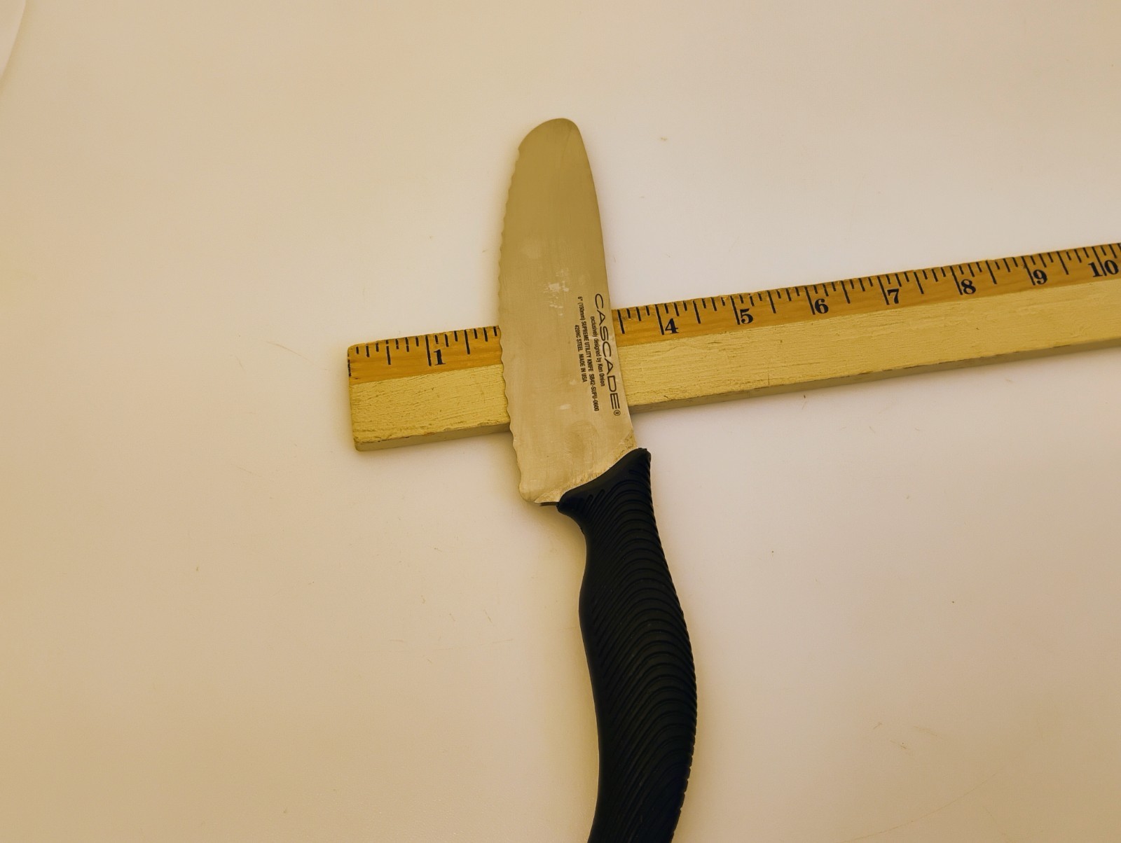 Cascade USA Ken Onion Culinary Design 6″ Scalloped Edge Sandwich Utility Knife