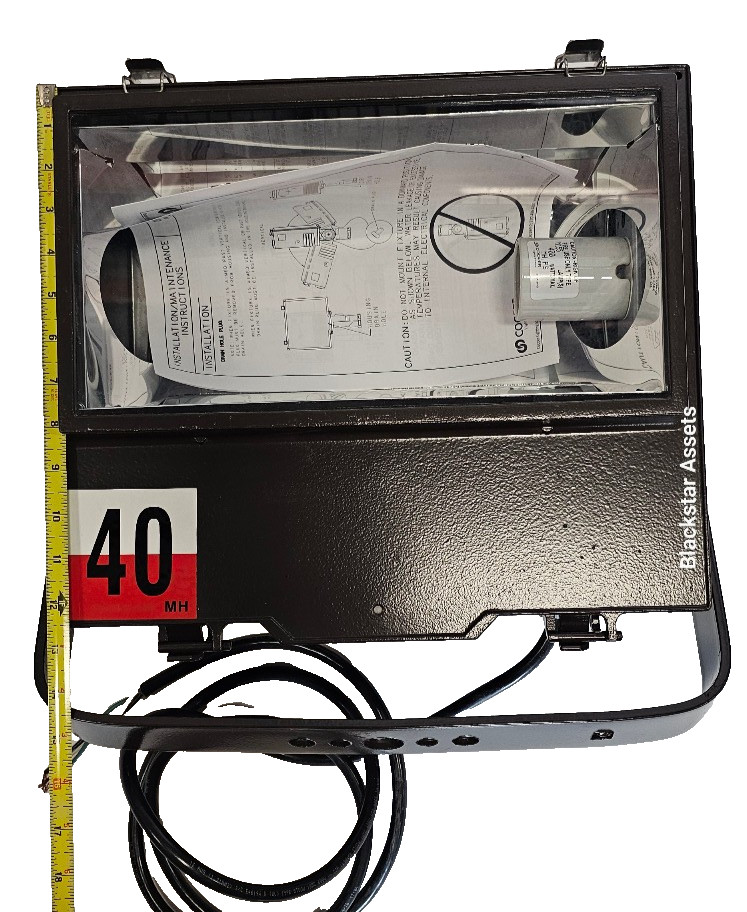 New Cooper Lighting 400W HID Outdoor Commercial Flood Light Fixture, IP67, 120V
