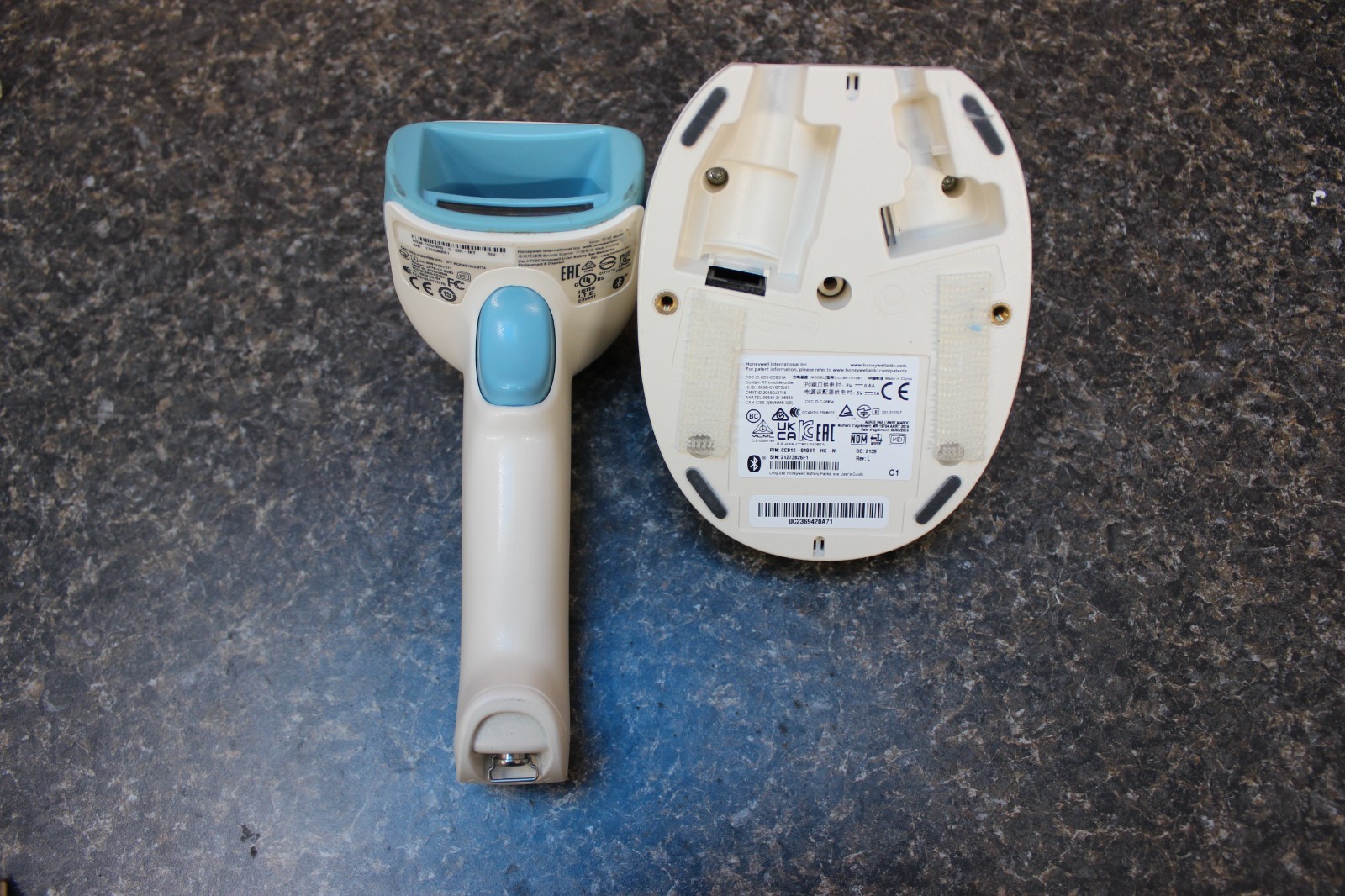Honeywell Xenon 1902 (1902HHD-5-COL-INT) Wireless Scanner w/ Cradle #0289