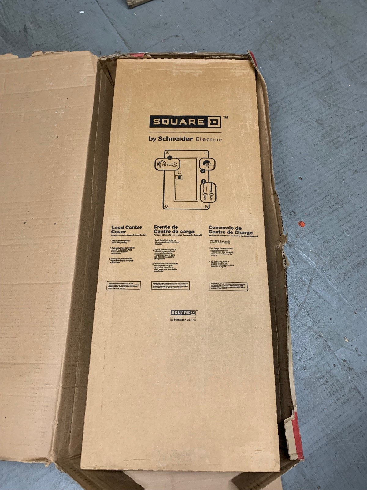 Homeline Square D HOM4080M200PCVP 200 Amp 40-Space 80-Circuit Panel *BOX DAMAGE*