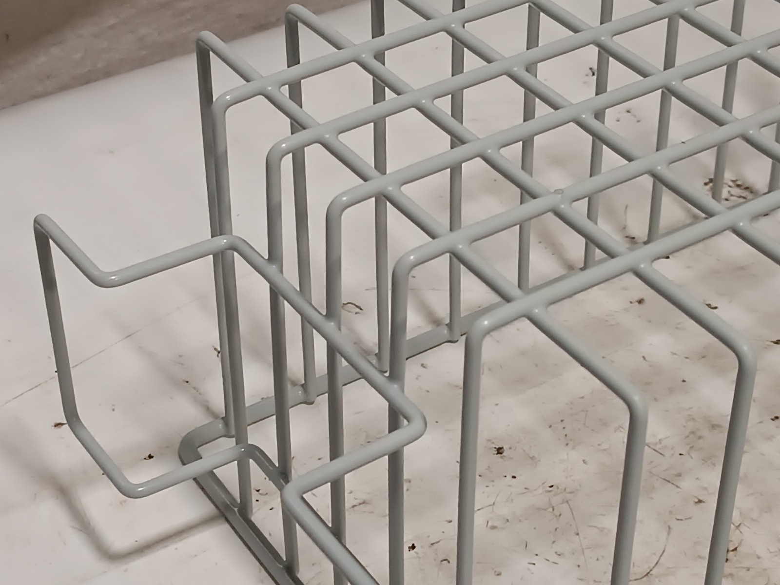 GCX RSL-0003-09 Roll Stand Utility Basket 12.75in W, 5.9in H, 7.5in D in box