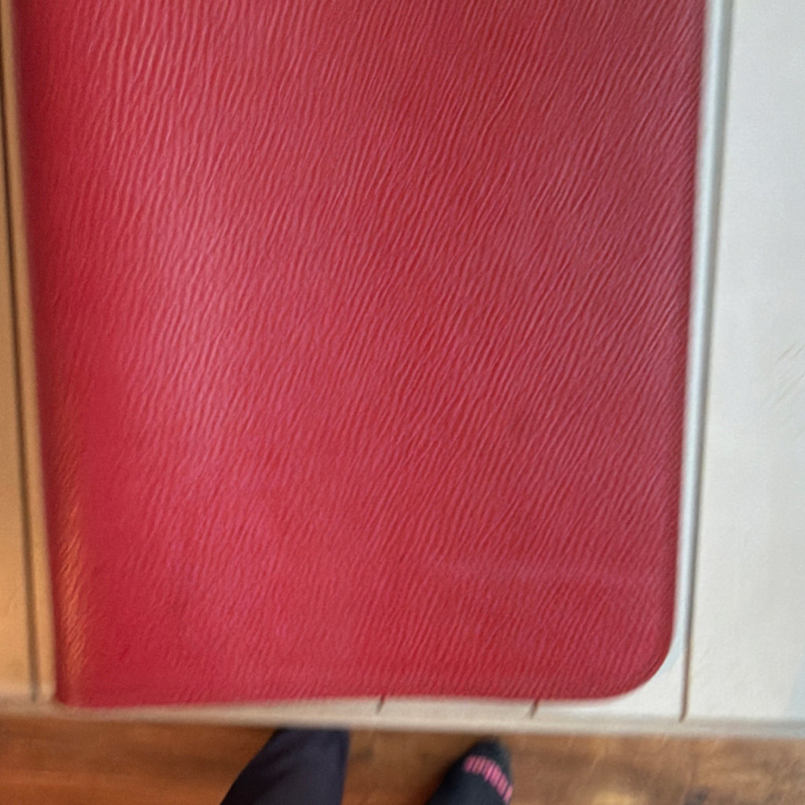 Bosca Leather Daily Use Binder Red Black Zippered Closure Front Insert Pocket