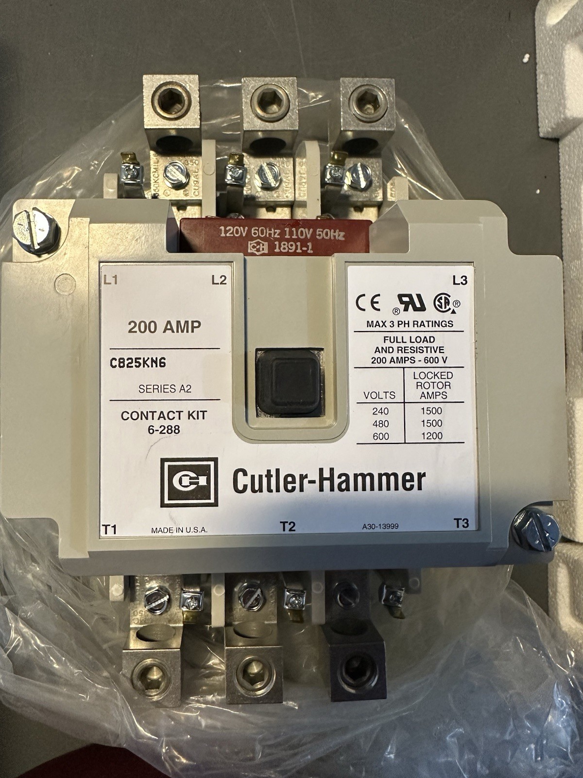 Eaton Cutler-Hammer C825KN6A 200 A 3-Pole Contactor/Trane CTR01516 Equivalent