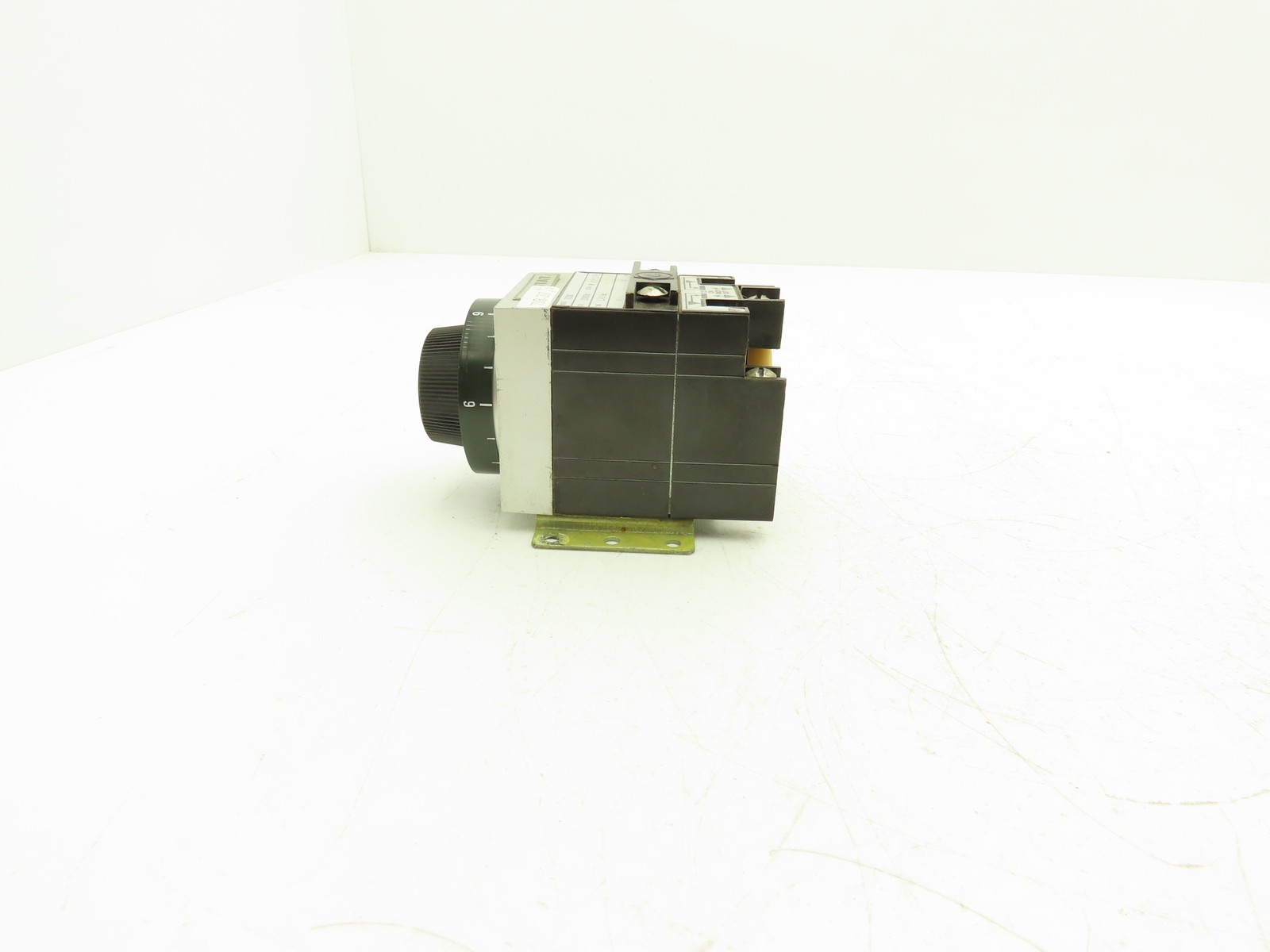 Agastat 7022AC Time Delay Relay 120V DC 1.5-15 Seconds Lot of 5
