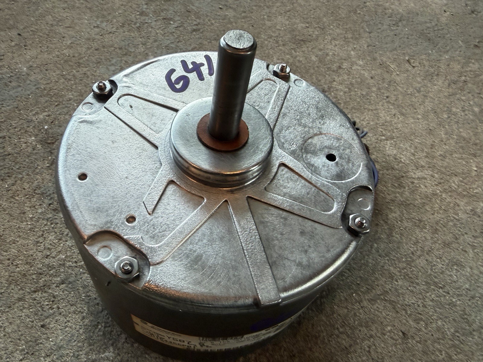 Trane MOT10514 Fan Motor 5KCP39BGY587S 1/15hp 825rpm D154455P01 Same Day Shiping