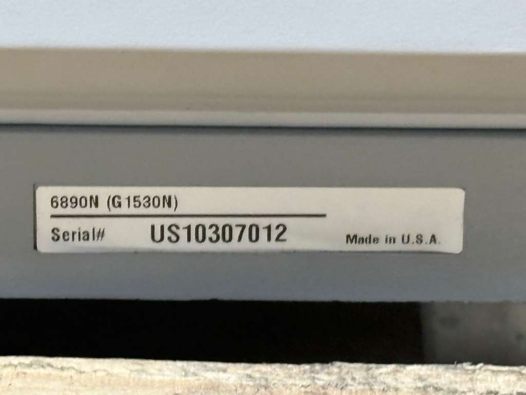 Agilent Technologies 6890N Gas Chromatograph Network GC System Part G1530N