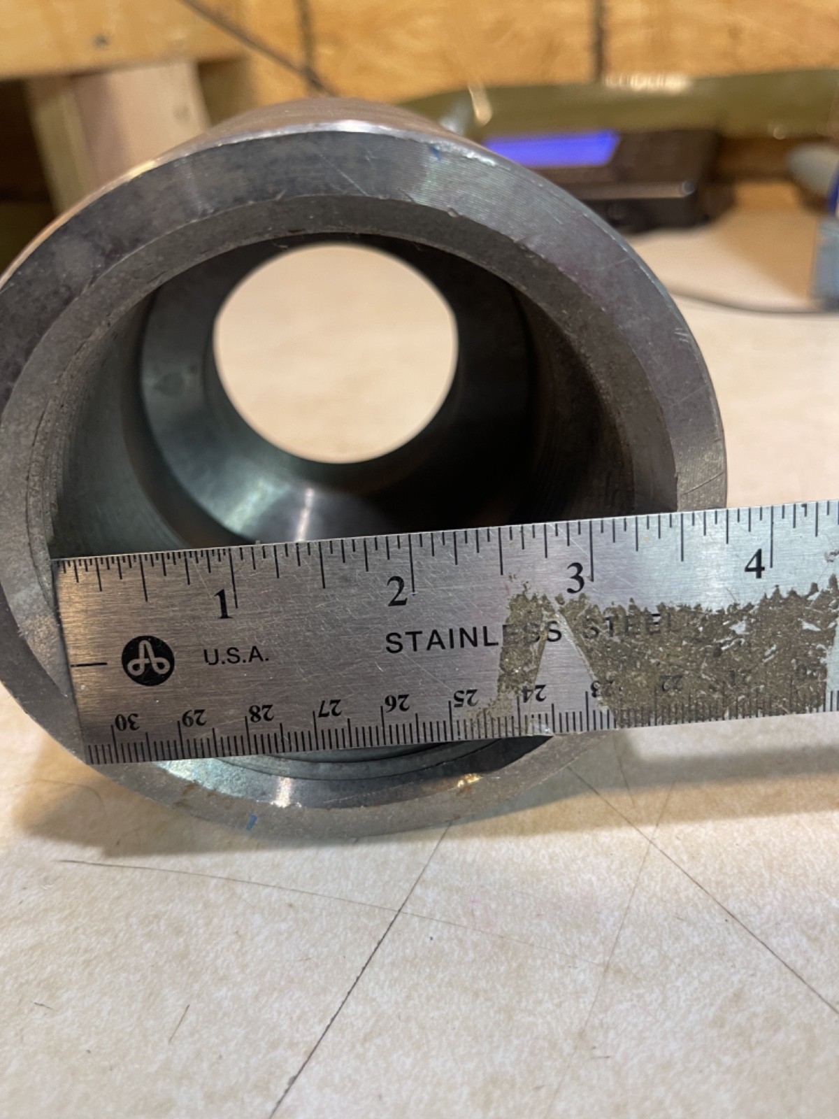 Reducing Coupling: Forged Steel, 3 in x 2 in Female NPT x Female NPT (N3)