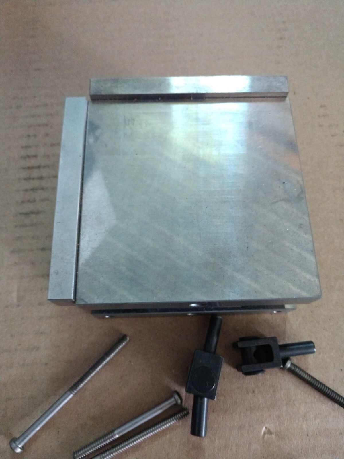Hermann Schmidt 4″ x 4″ Sine Plate with accessories