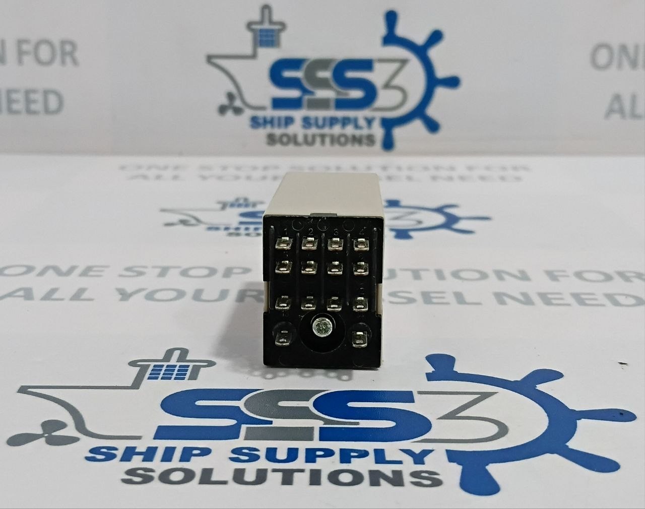 Omron H3Y-4 Timer Relay Timing 0-10sec AC100-120V 50/60Hz