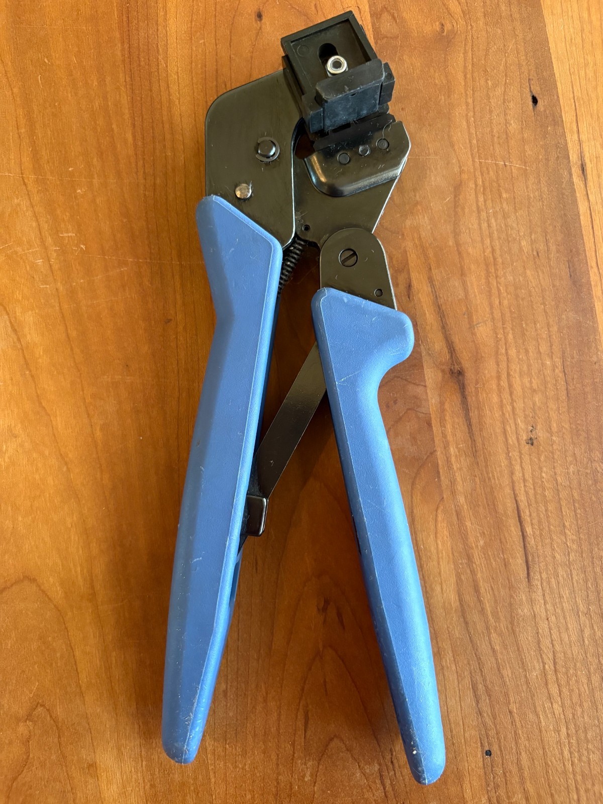 Amp Tyco Electronics H 0332 Hand Crimping Tool H0332 Positioner 20 – 28 AWG