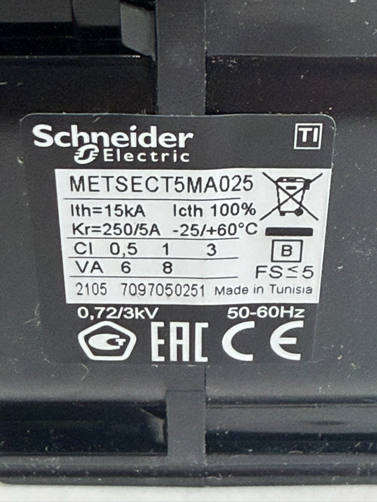 NEW SCHNEIDER ELECTRIC METSECT5MA025 CURRENT TRANSFORMER