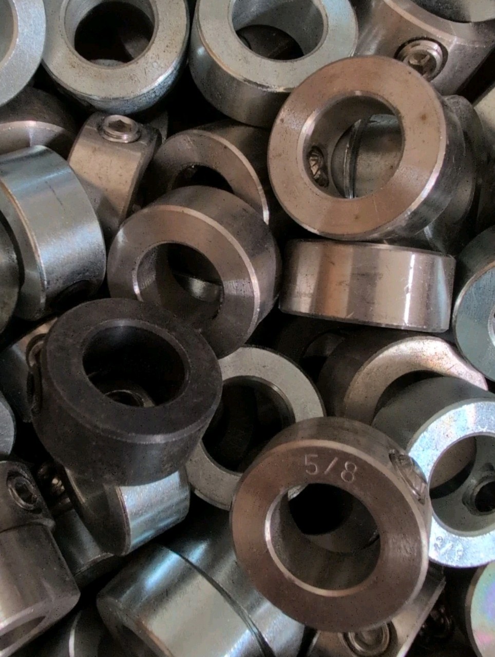 Lot Of 150: 5/8″ SHAFT SET SCREW COLLARS With Screws. Open Bx New