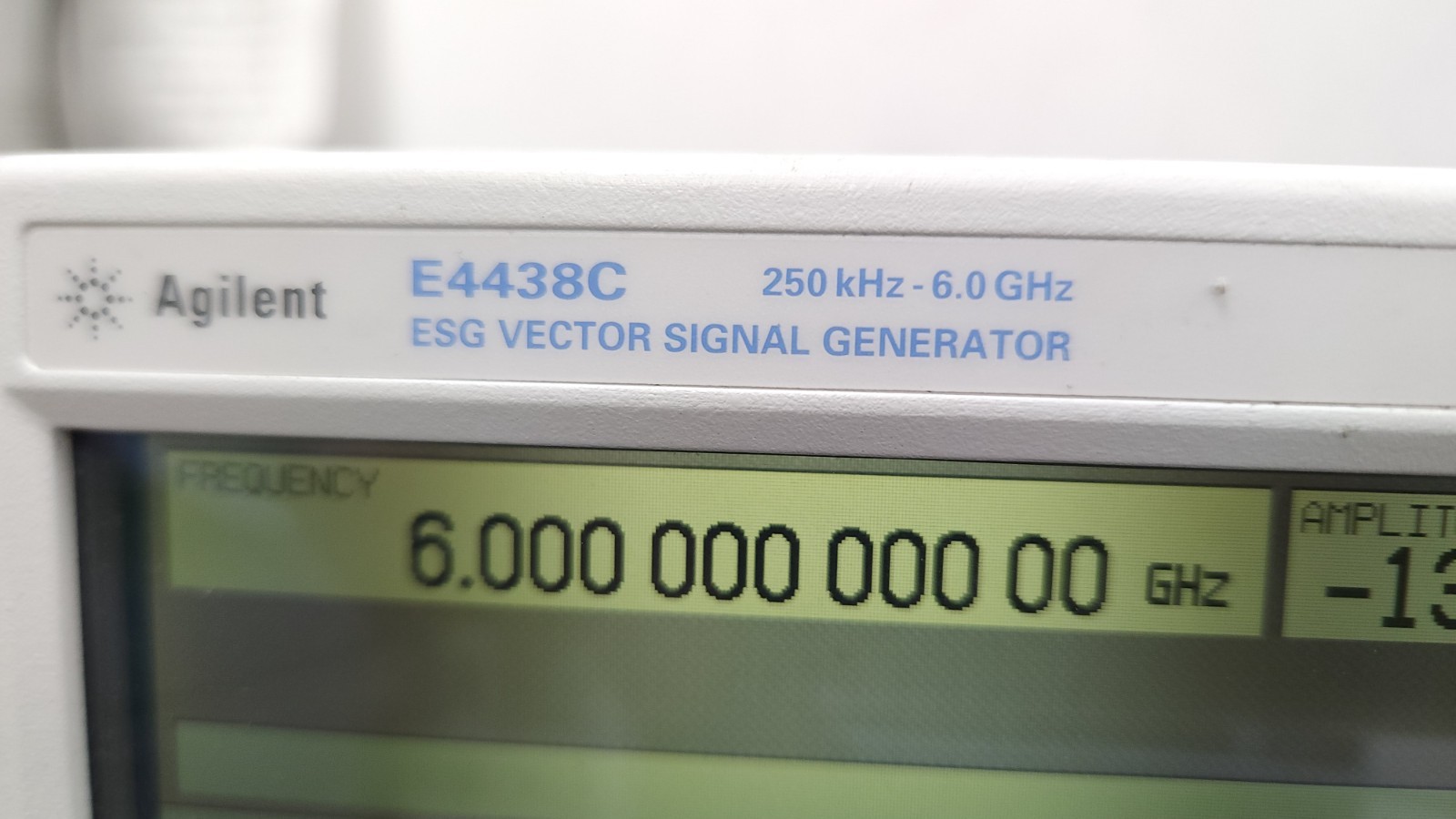 AGILENT E4438C Vector Signal Generator 250KHz – 6GHz opt 005 506 602 UNB UNJ