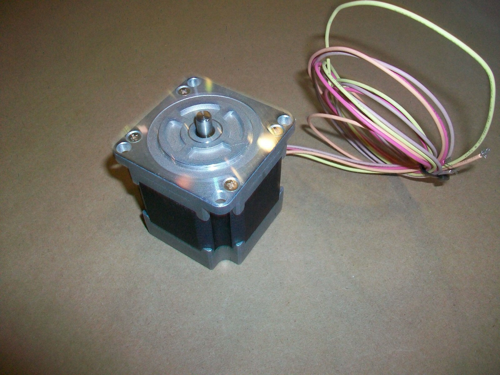 Shinano Stepper Motor STP-57D301 3.4V 1.9A