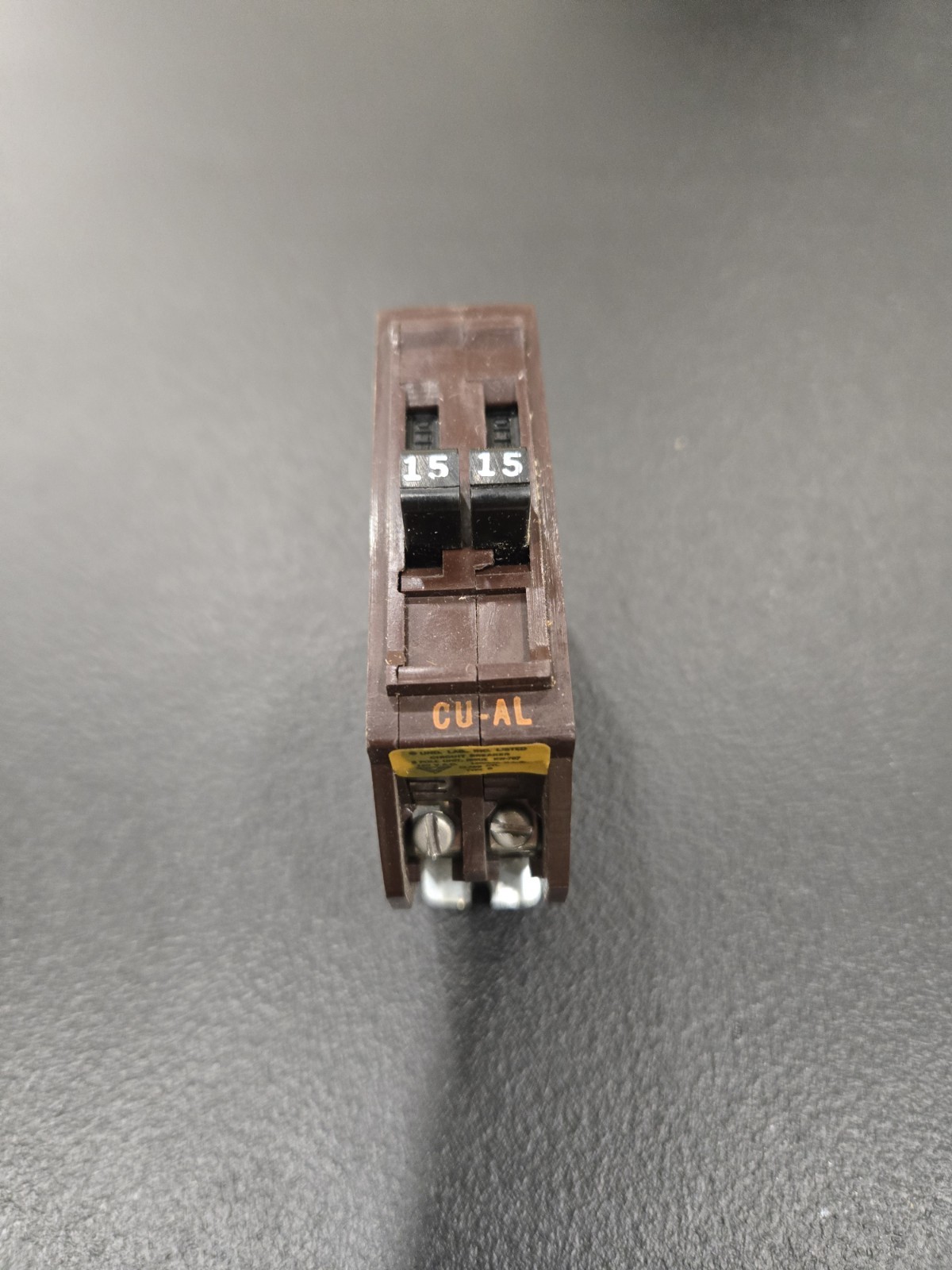 Wadsworth 15 Amp Tandem Duplex Circuit Breaker 15A Twin B1515 Metal Foot – ECS