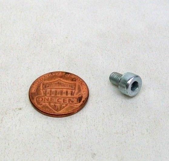 PACK OF 100 NEW M4-0.7 X 6MM SOCKET HEAD CAP SCREWS GRADE 8.8 ZINC FREE SHIP NH