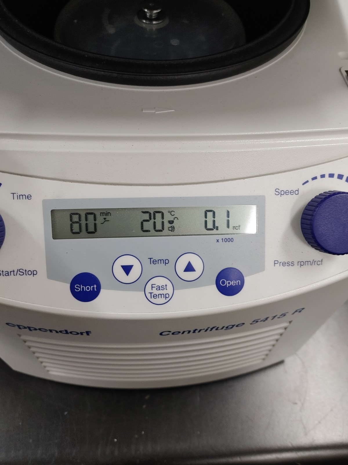 EPPENDORF Centrifuge 5415 R Benchtop Refrigerated Microcentrifuge with Rotor