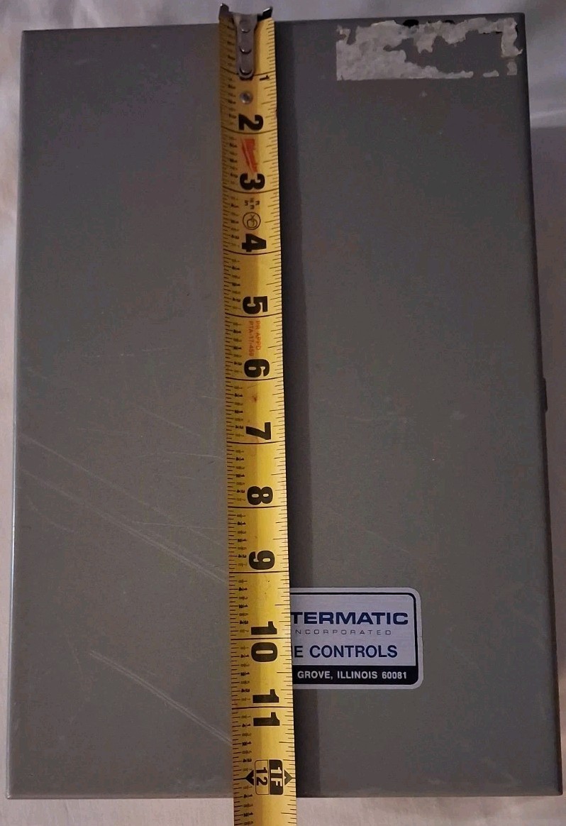 Intermatic T7401B 7-Day Mechanical Time Switch 4-Pole Enclosure