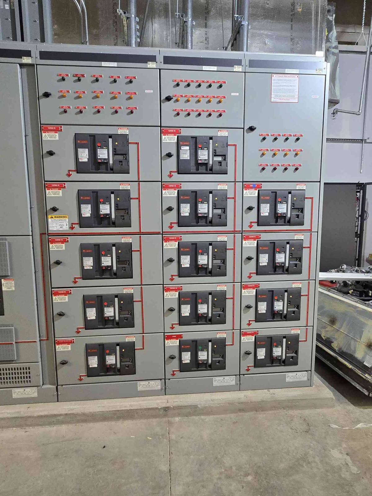 4000A GE Power Break II Switchgear Dual SSD 4000A Main & 14 SHF 800A Sub Feeds