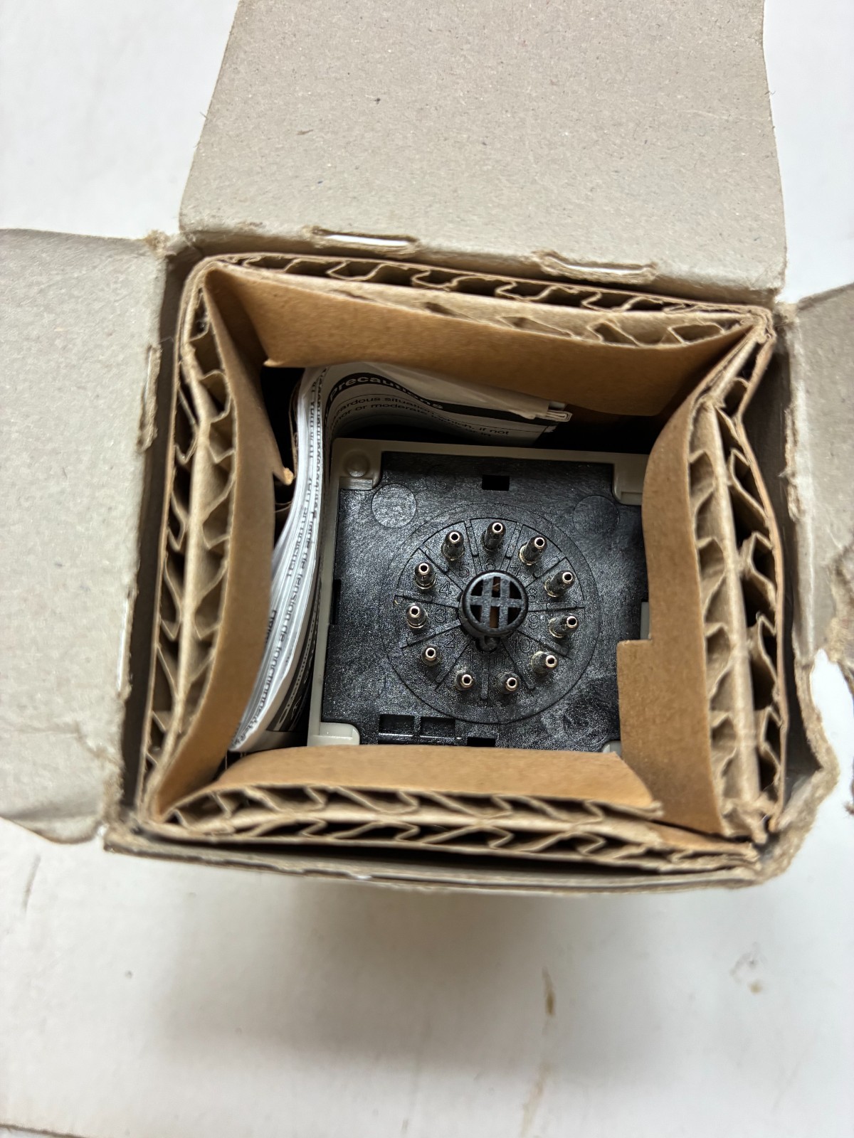OMRON H3CR-AP SOLID STATE TIMER 11 PIN 100-240V AC 100-125V DC