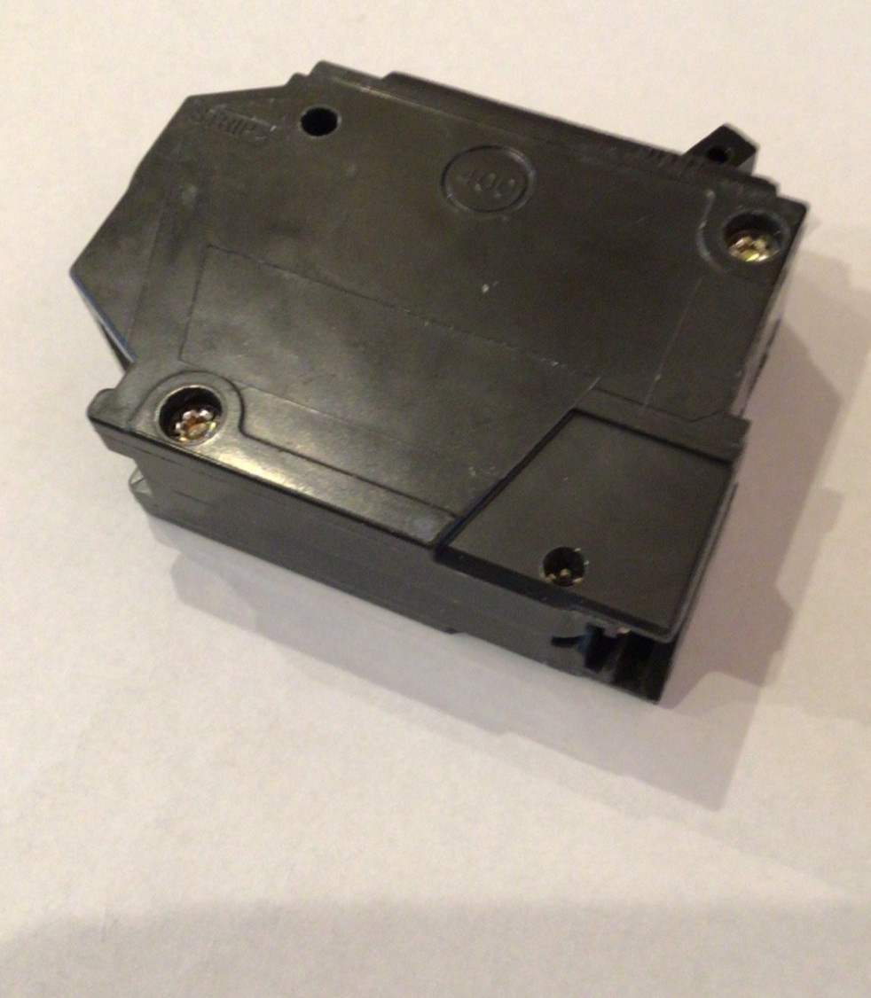 GE THQL1115 N 15A 120V 1P NEW UNUSED