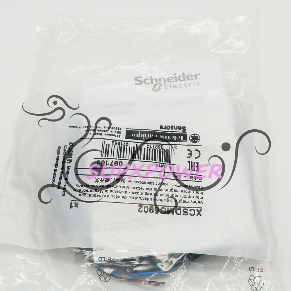 NEW SCHNEIDER XCSZC5902 Magnetic Safety Switches 1pcs
