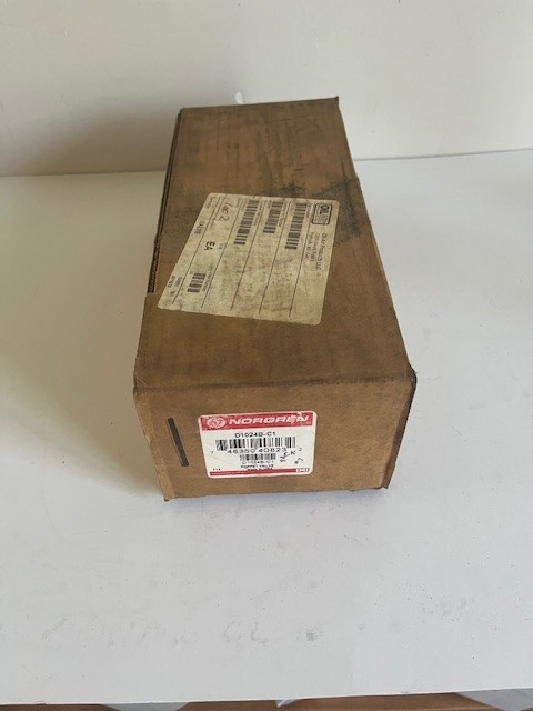 Norgren D1024B-C1 Poppet Solenoid Valve 3 Port 2 Position Normally Closed NEW