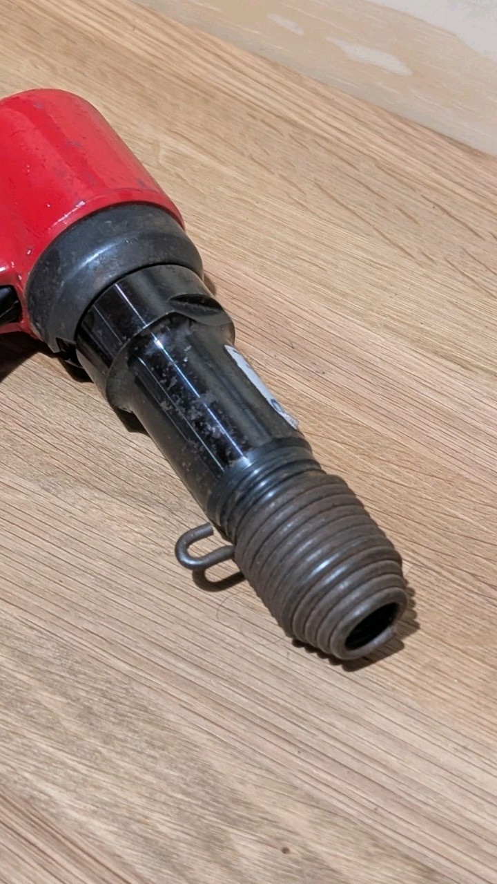 Sioux 270A Pneumatic Rivet Gun Riveter M Air Powered Tool
