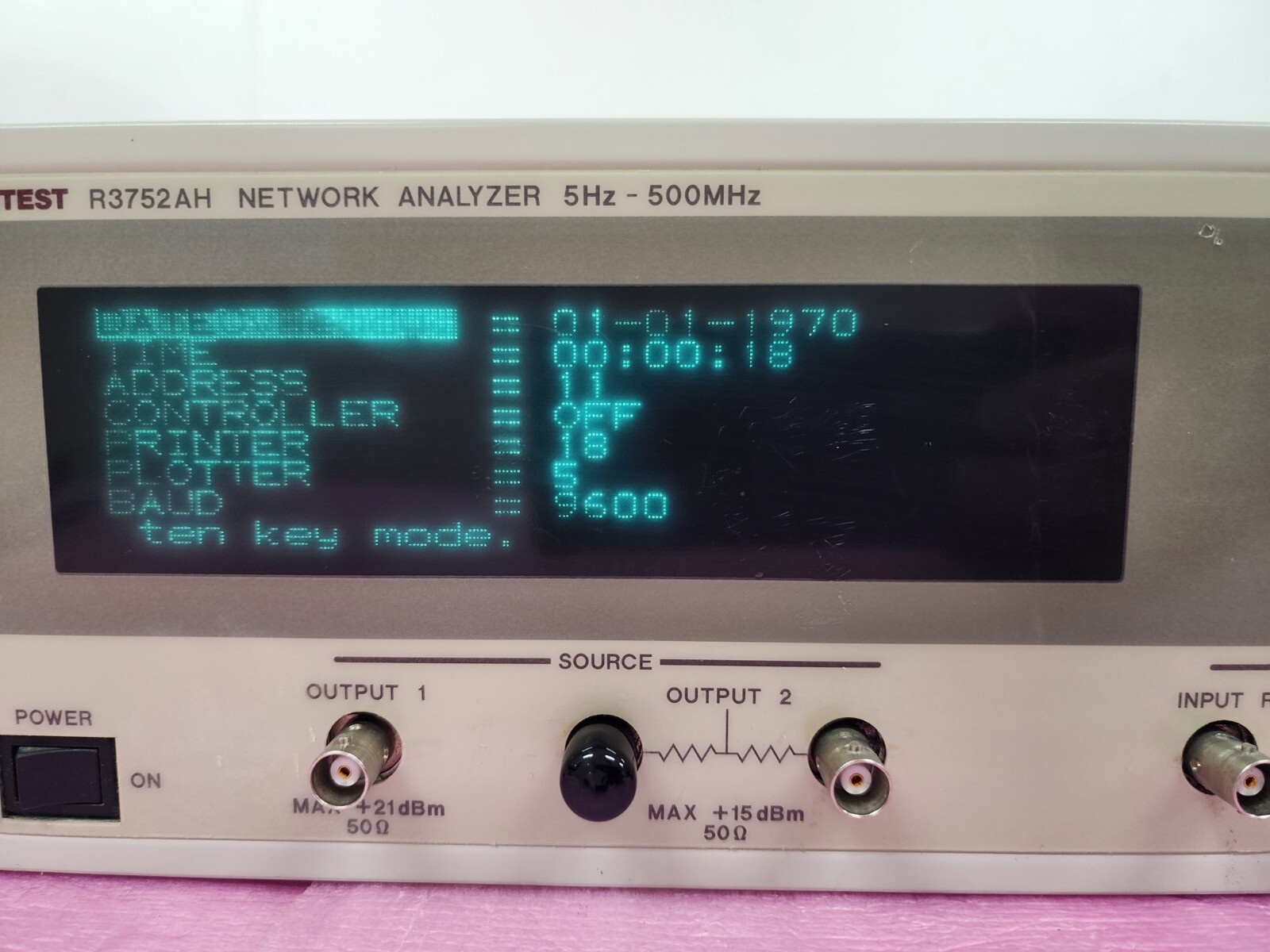 ADVANTEST R3752AH Network Analyzer 5 Hz to 500 MHz, Output 1/2, R, A, B channels