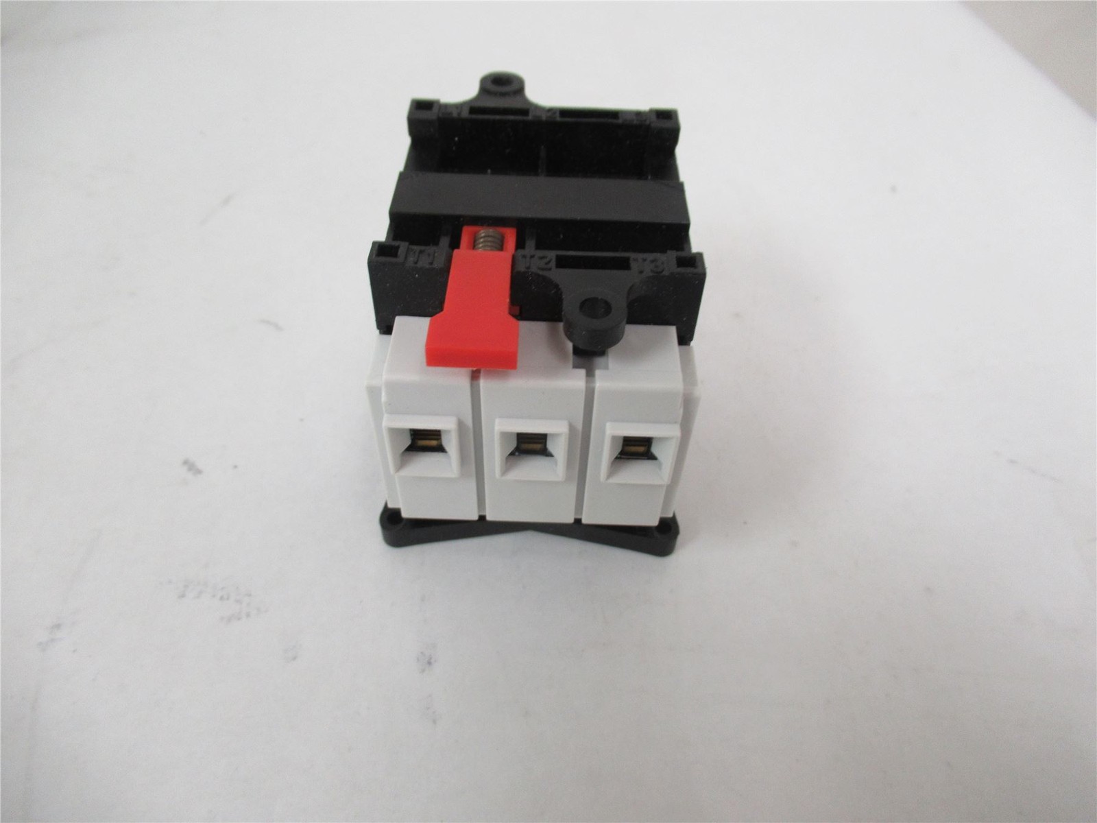 251396 New In Box; Schneider V2 Electric Base for use with Vario Series IP20 3P