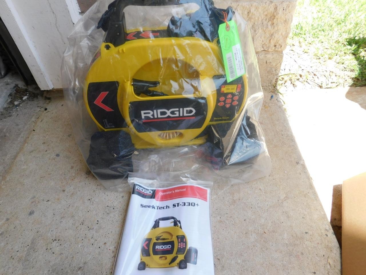 RIDGID 49338 SEEKTECH ST-33Q+ LED LINE TRANSMITTER W/ BLUETOOTH NEW OPEN BOX