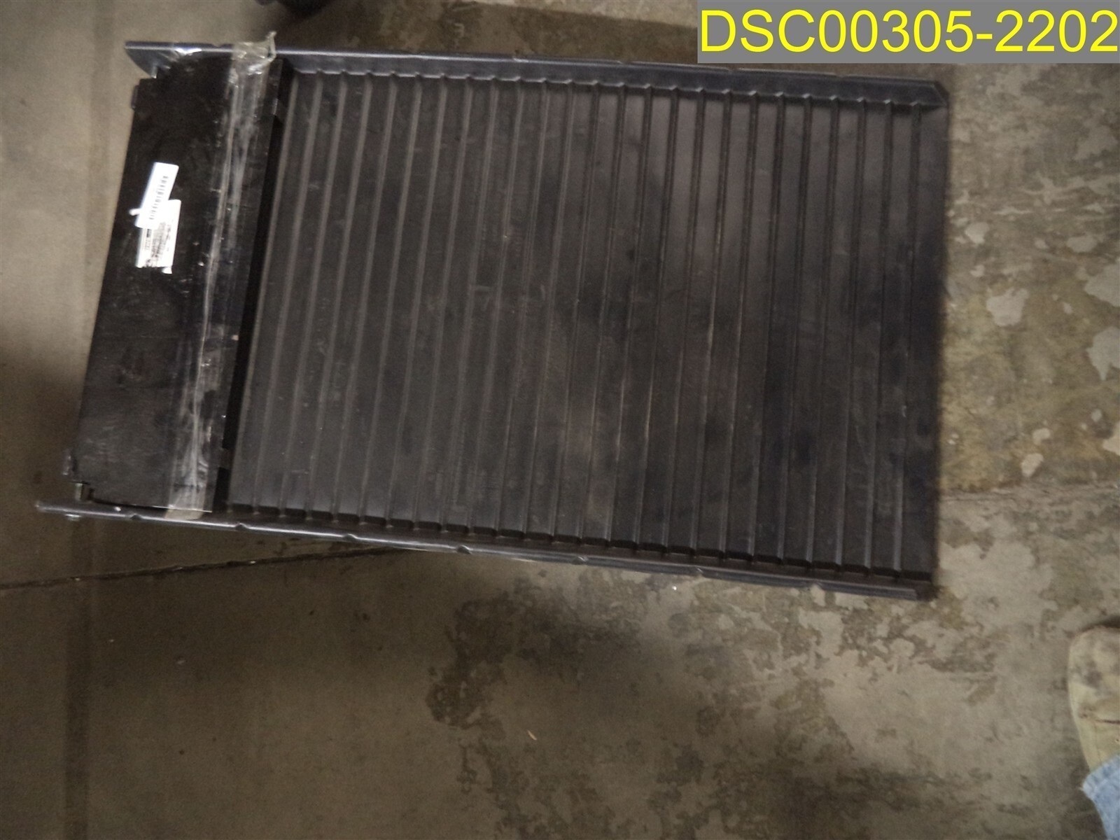 Large Heavy Duty Plastic Loading Ramp w/ Metal Plate 28 1/2″ x 47 1/2″ x 9″ Rise