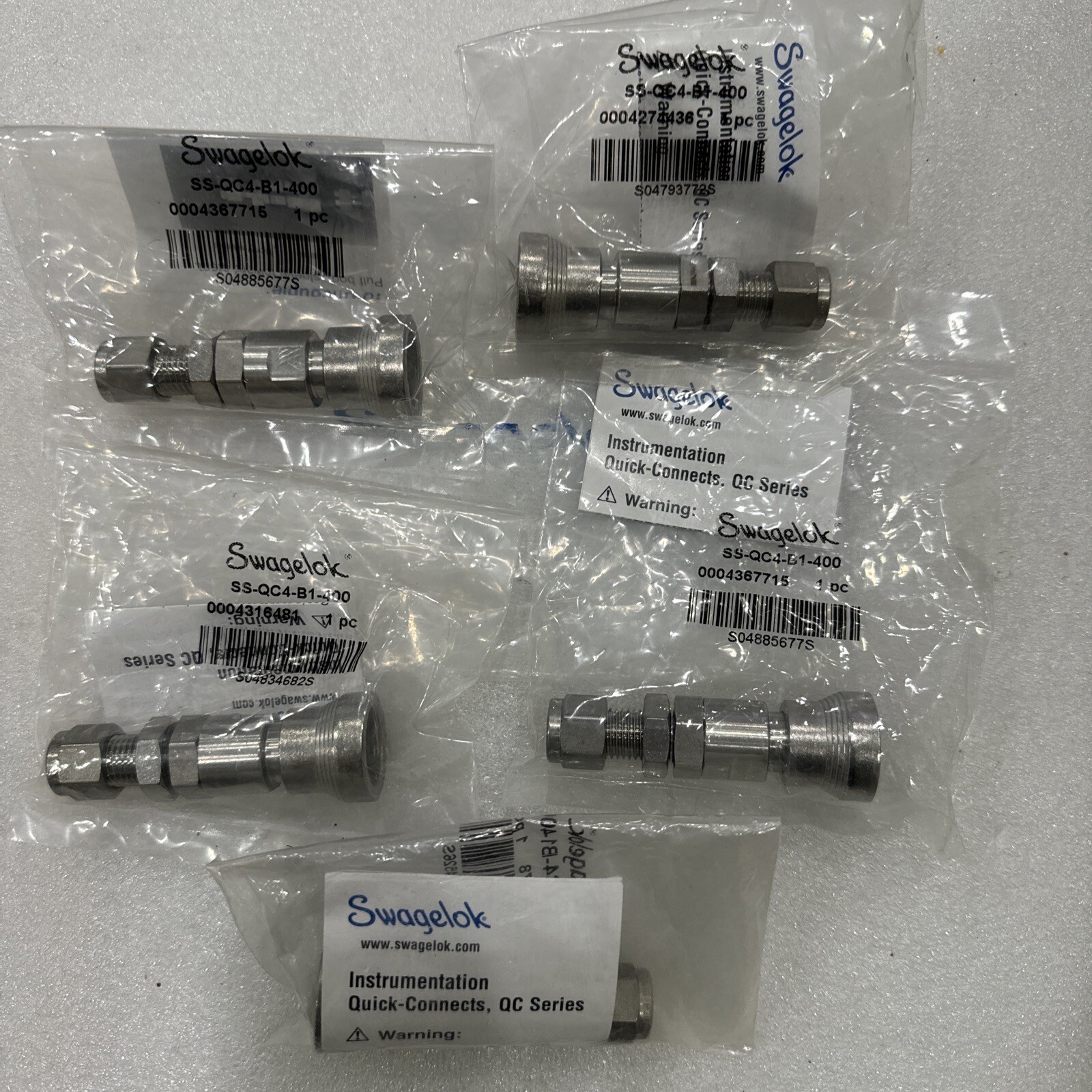 New Swagelok SS-QC4-B1-400 Quick Connect Body, 0.2 Cv, 1/4”, bag of 10 pcs.