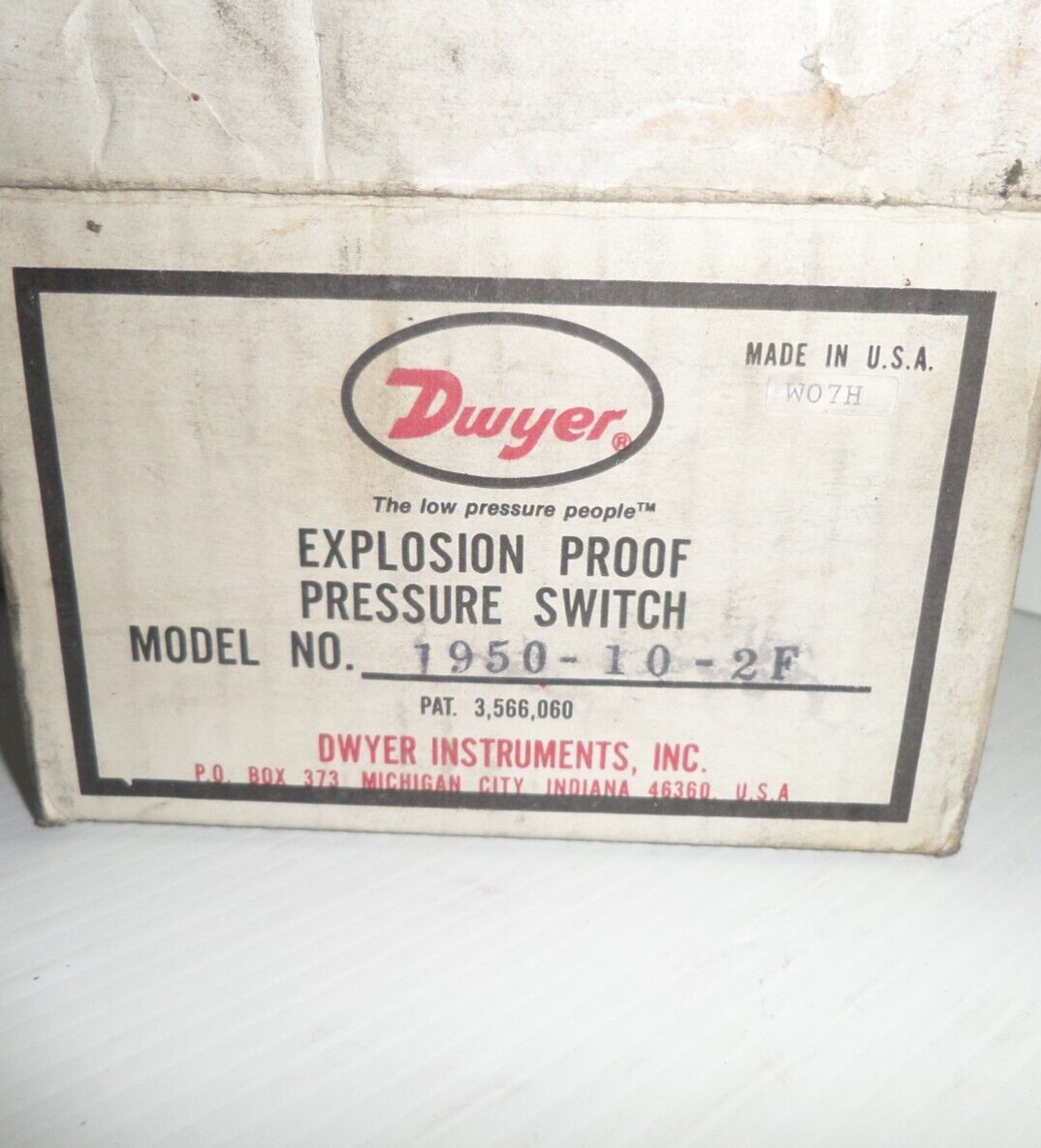 ⭐NEW IN BOX⭐ DWYER 1950-10-2F EXPLOSION PROOF PRESSURE SWITCH Shipped from USA⭐