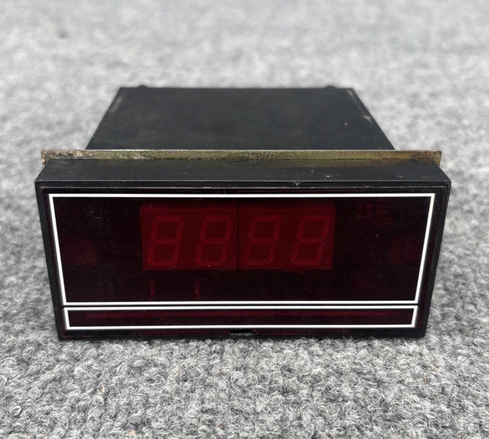 TexMate UM-35 UM Series Panel Meter Digital Display Controller Module Unit Used
