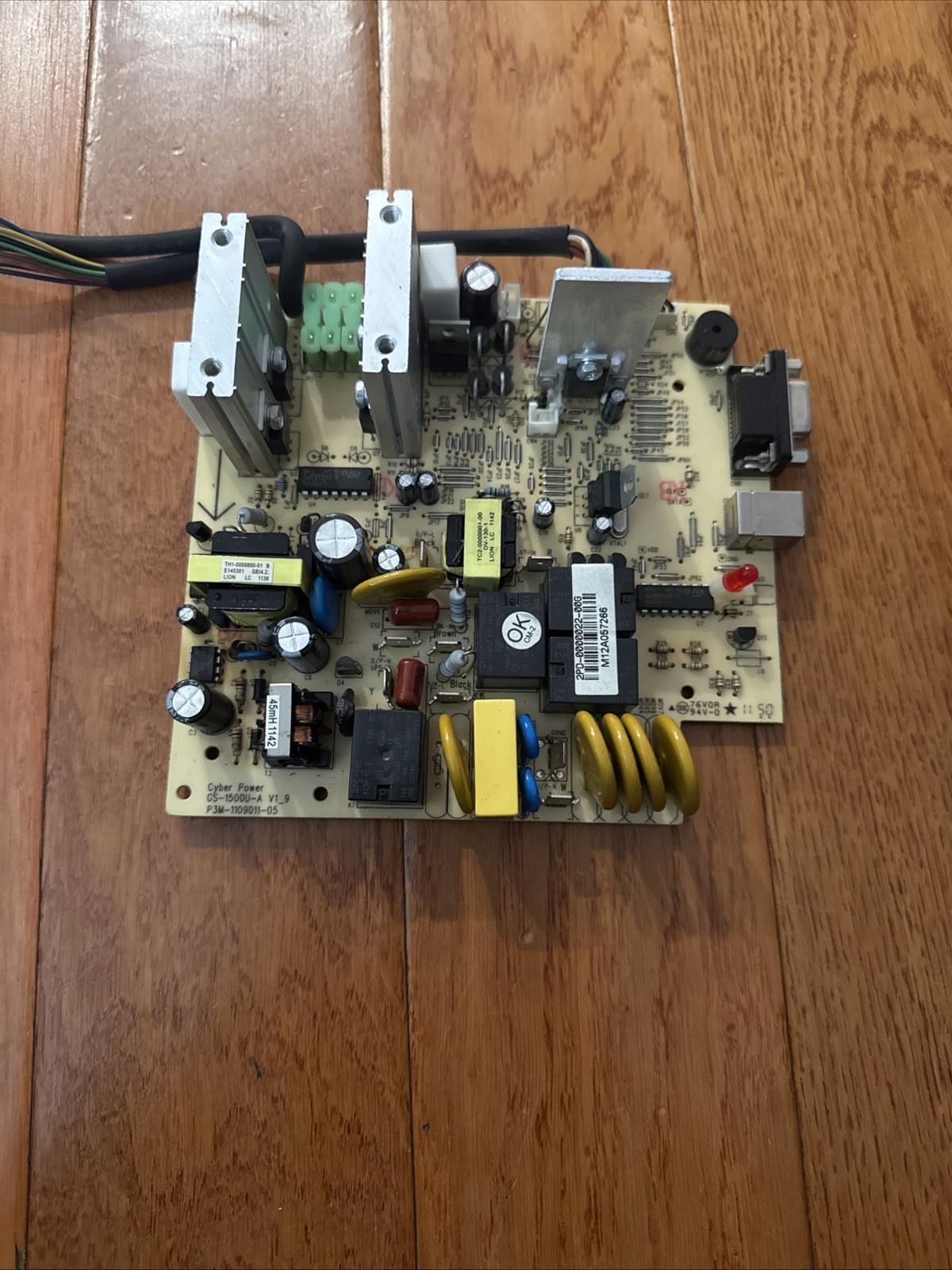 CyberPower 1500VA: CP1500AVR/CP1500C Power Supply MainBoard/Motherboard