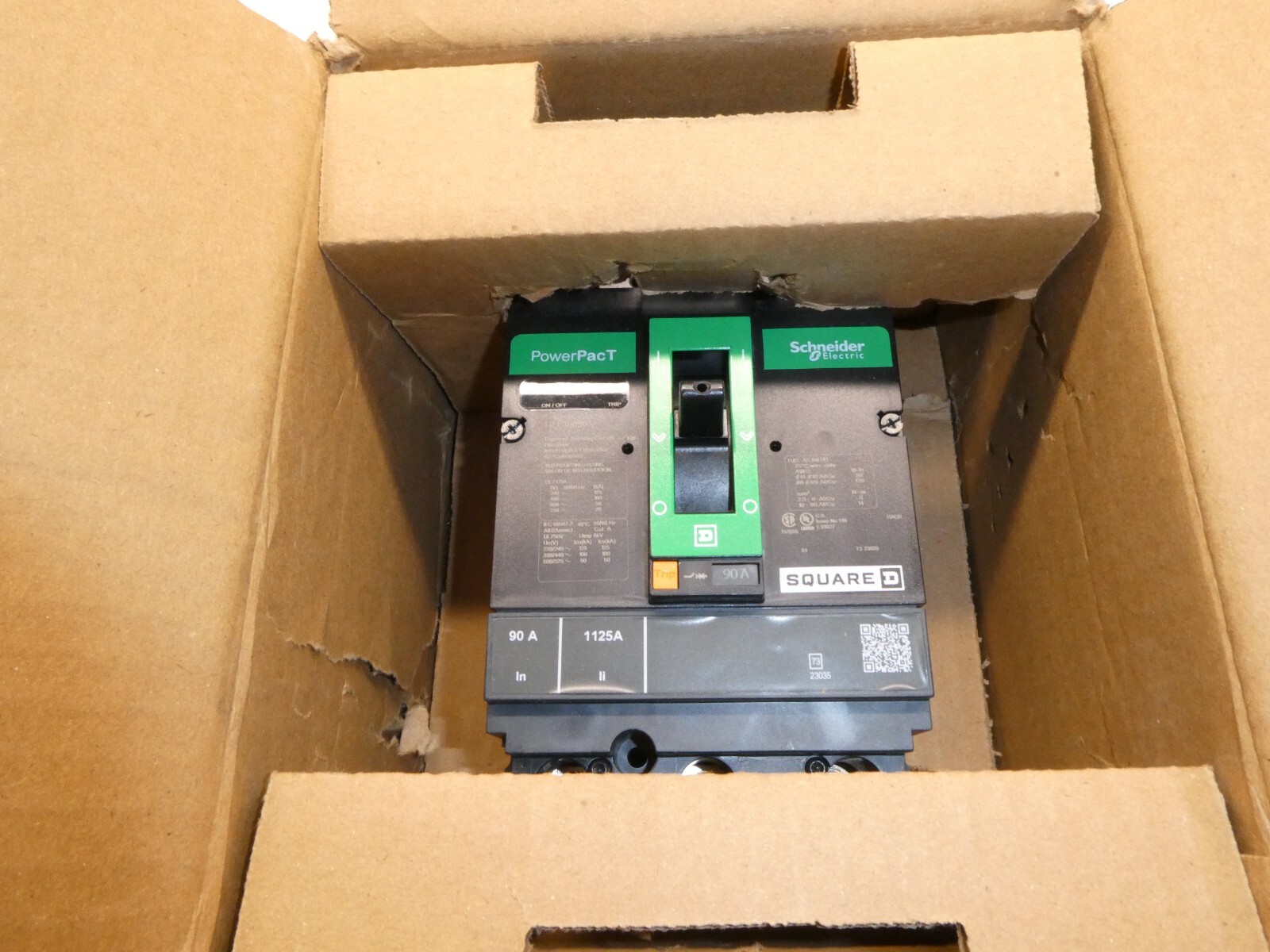 Schneider HLL36090 PowerPacT H 90A, 3 pole, 600VAC, 50kA, lugs, thermal magnetic