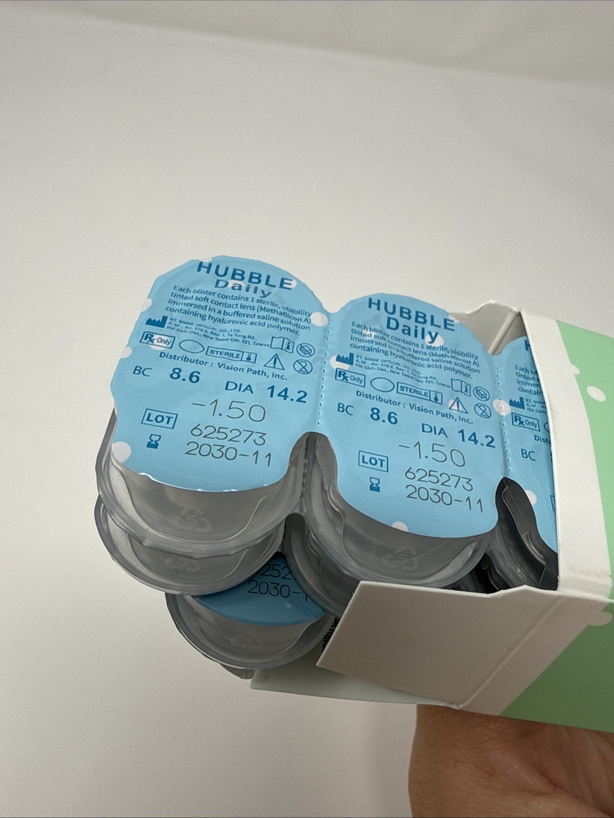 Hubble Total 60 pcs Contac Lenses In Solution. -1.50 1 Month Supply Exp 05-2030