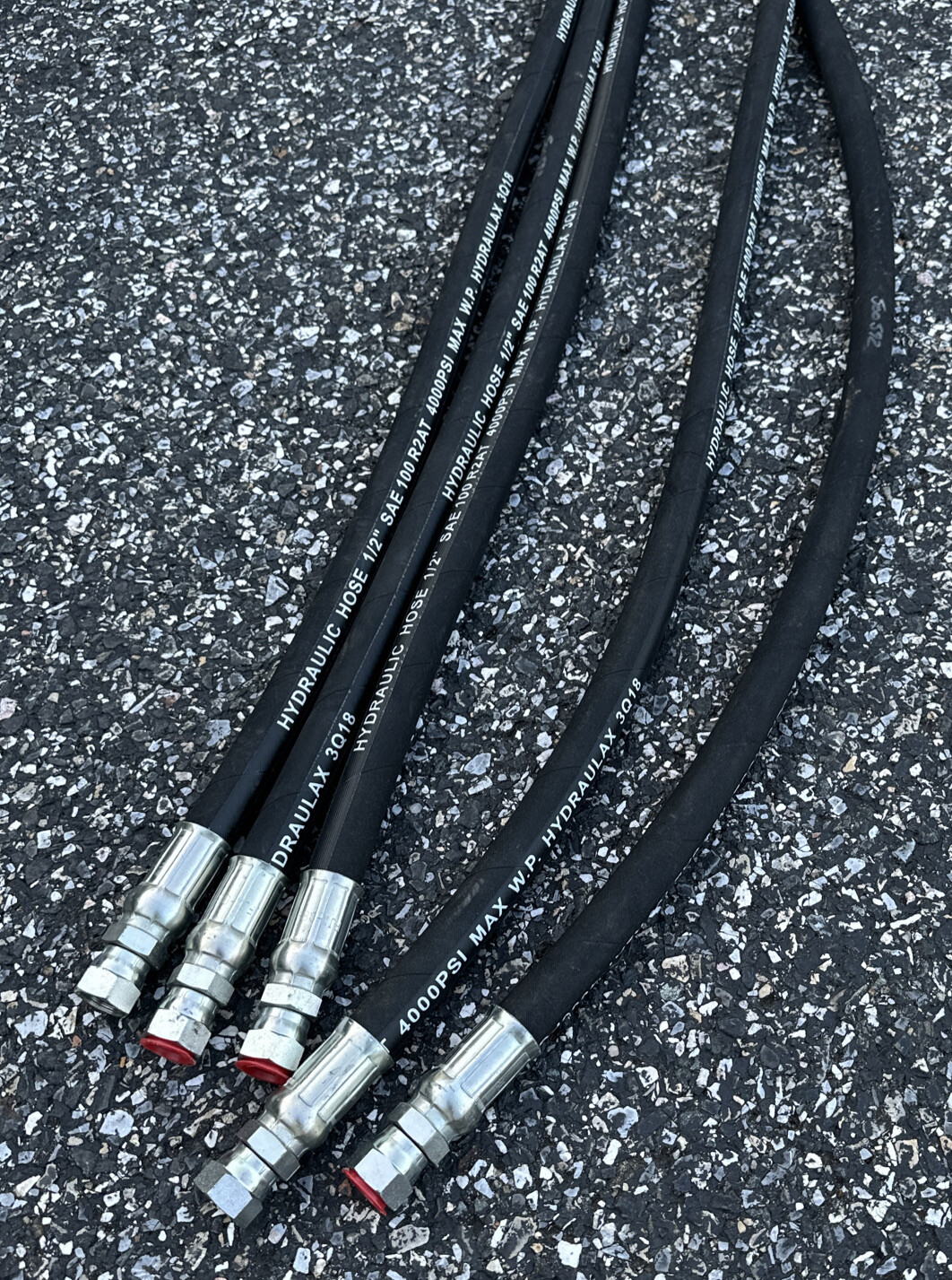 1/2 X 40 Inch Hydraulic Hose SAE 100 R2AT 4000 Psi Max W.P. Hydraulax 3Q18