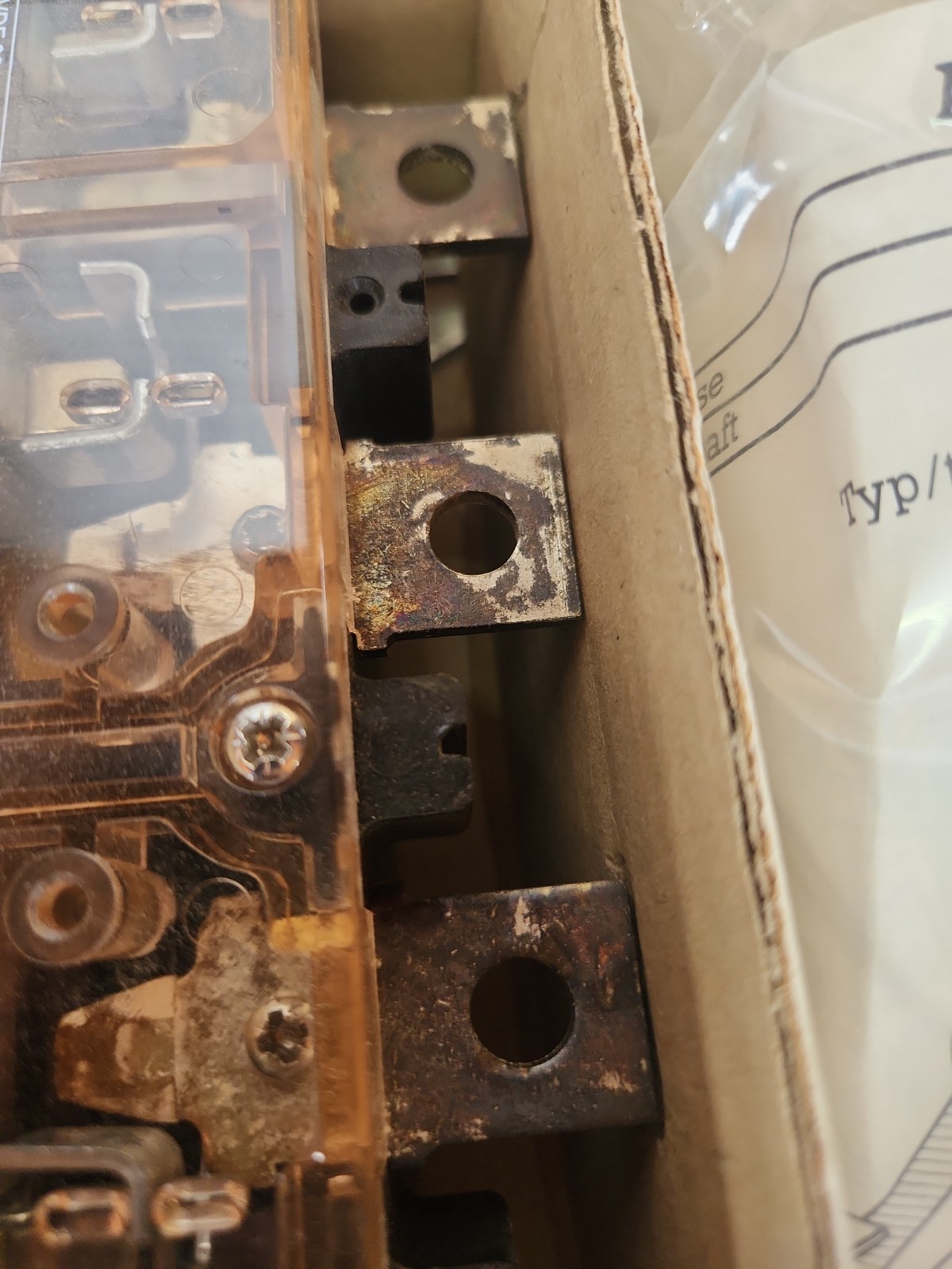 AEG HL201/IV 910-121-093 690VAC 250A