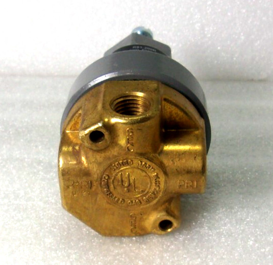 R83-200R DIXON VALVE Series 1 Cylinder Gas 1/4″ Regulator without Gauge –