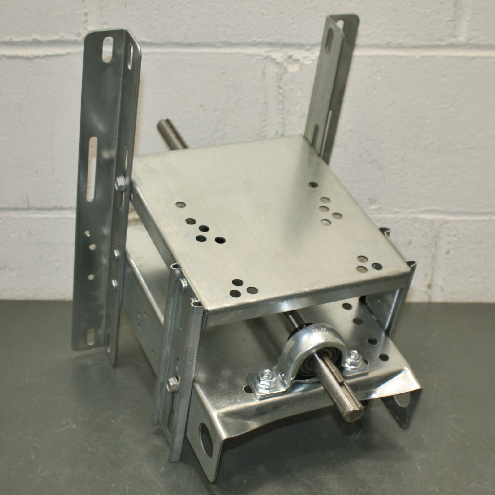 Dayton Replacement Fan/Blower Drive Frame Assembly 6366418, 1/2″ Shaft, Bearings