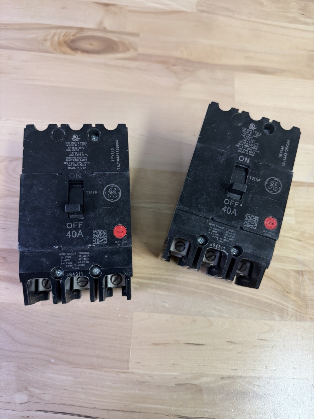 1-GE TEY340 3 POLE 40A TEY CIRCUIT BREAKER (NEW TAKE OUT)