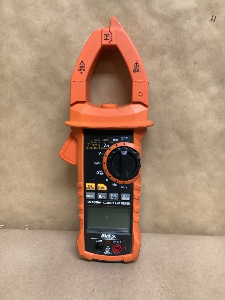 AMES INSTRUMENTS CM1000A AC/DC CLAMP METER WITH LEADS IN CASE (B33006985)