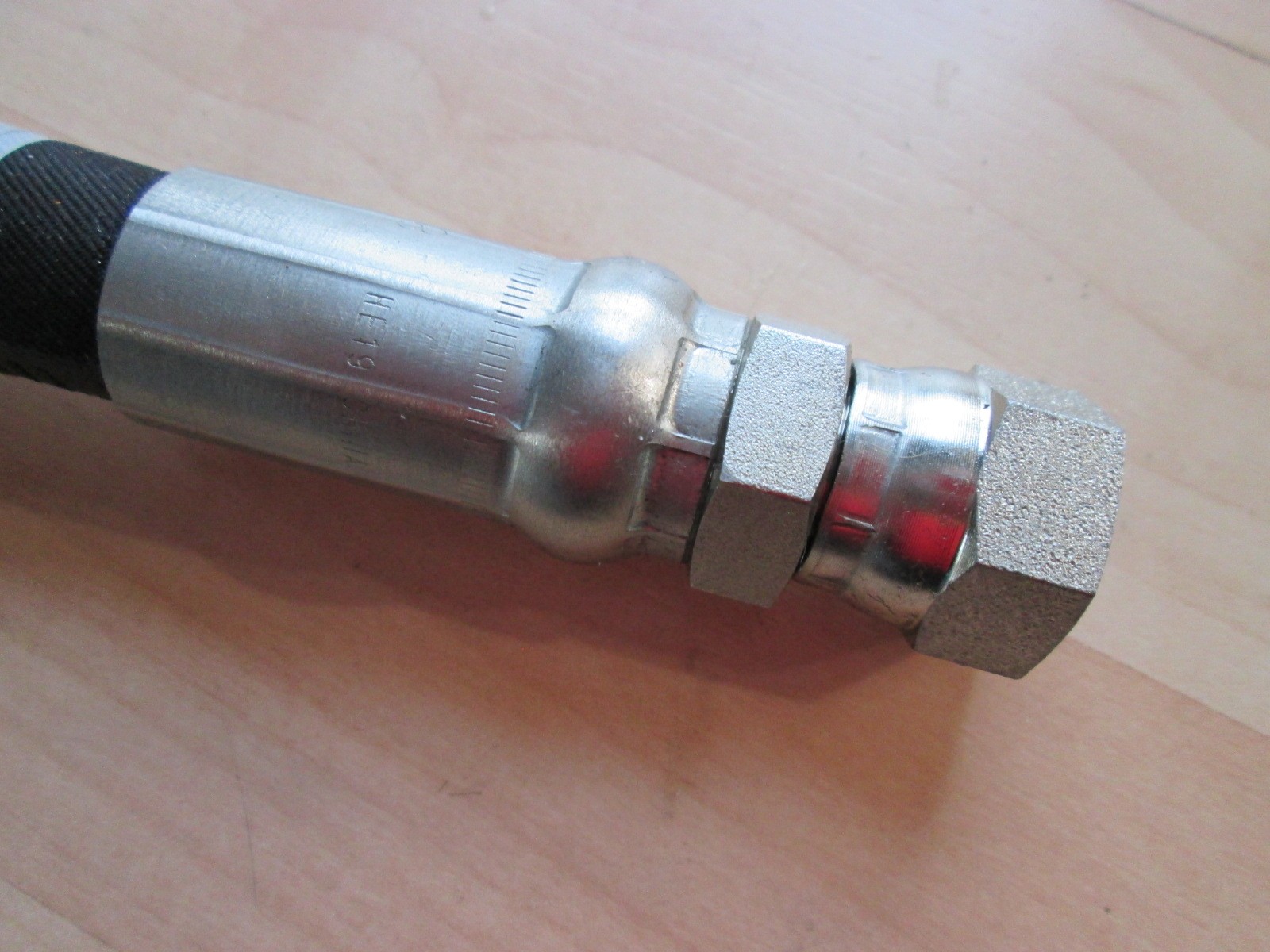 1/2″ Hydraulic Hose 29″ Long 4000psi with JIC 37 deg. Female Swivel Fittings