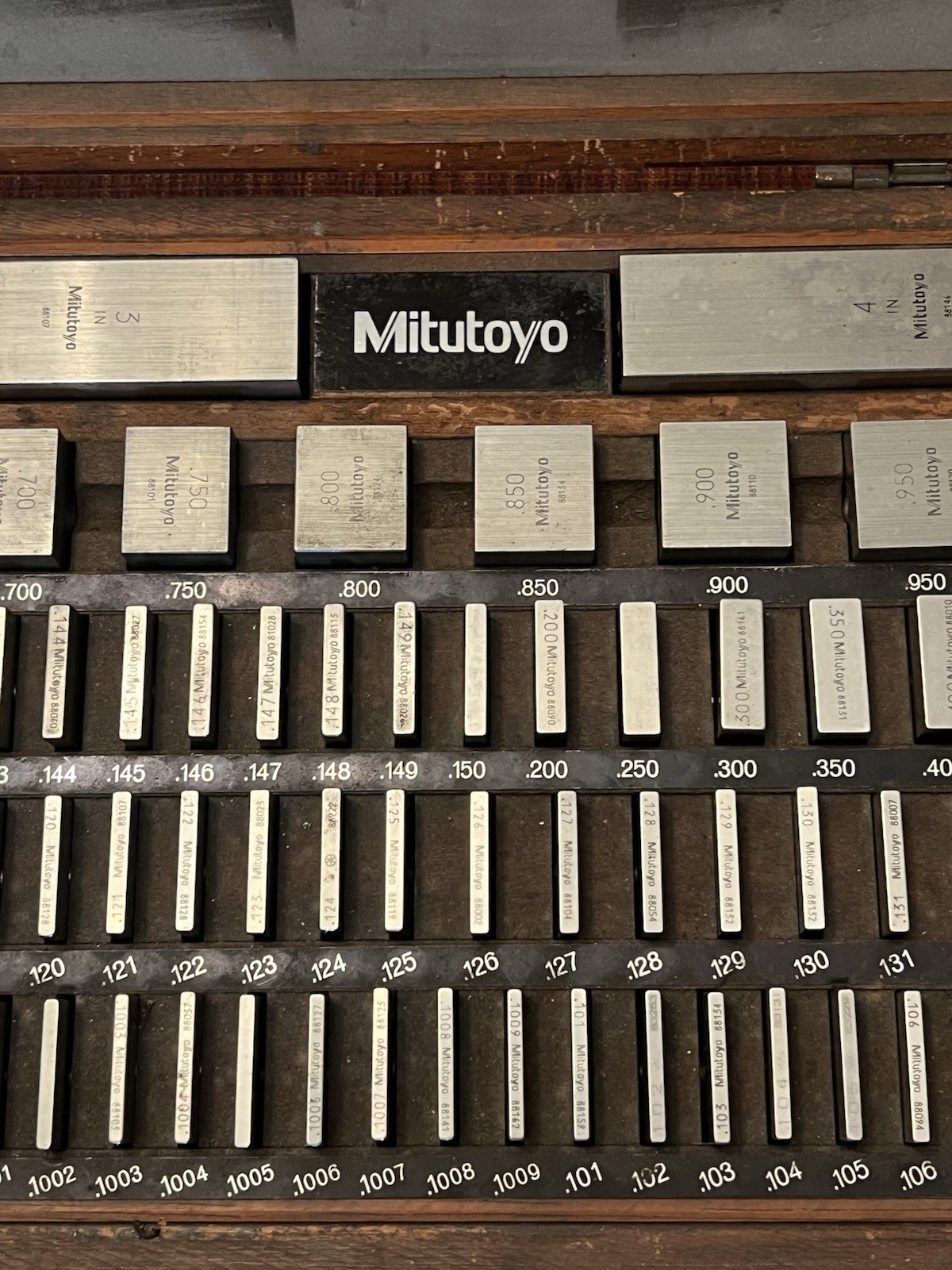 Mitutoyo 516-402 81pc Square Gage Block Set Wood Case Complete Free Ship
